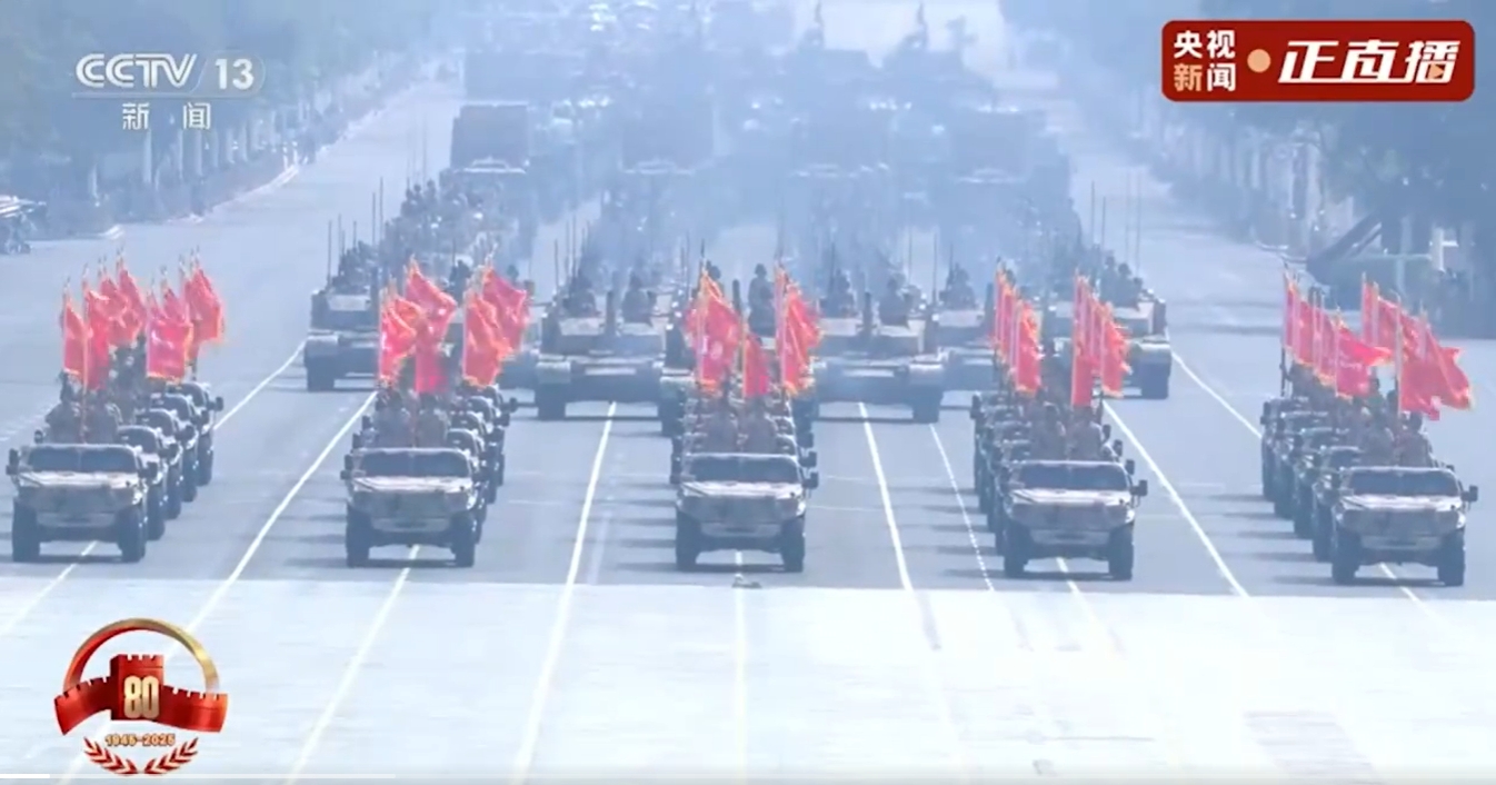 Magari haya 115 ya kijeshi ya Dongfeng Mengshi kwenye uwanja wa gwaride ni kutoka Hubei!